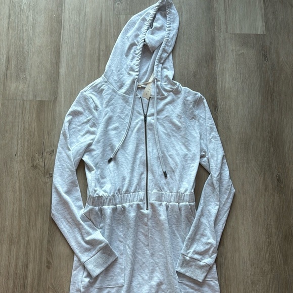 Lovestitch Heather Gray Jumpsuit sz M - Picture 4 of 11